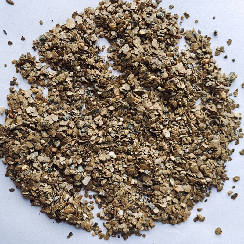 批发膨胀蛭石原料蛭石矿金黄3号片生蛭石片规格全可定制