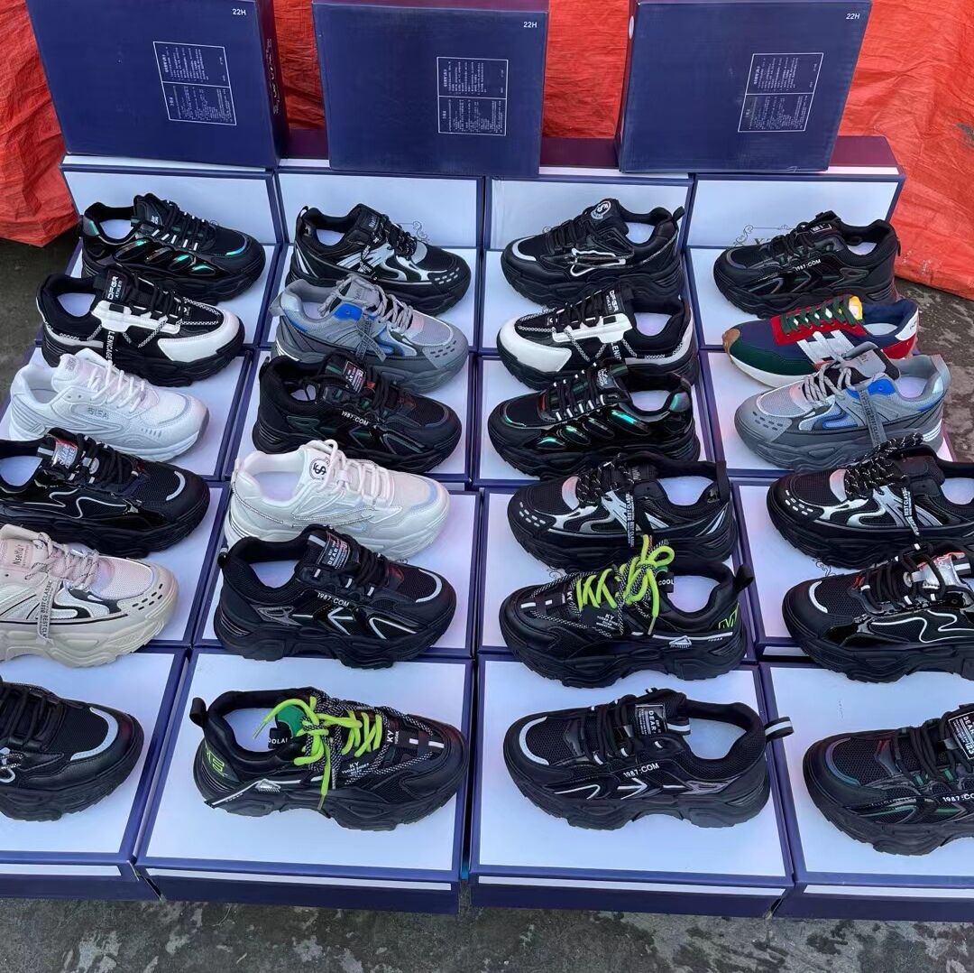 地摊鞋货源批发新款运动女鞋杂款老爹鞋摆地摊夜市赶集庙会库存鞋