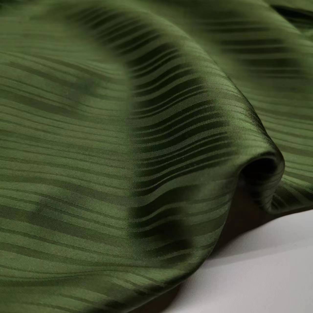 14姆米100%真丝布料军绿缎条绡宽幅时装面料-阿里巴巴
