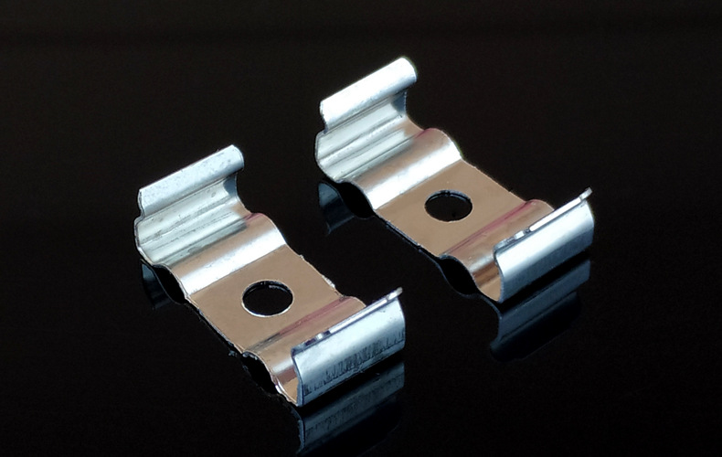 供应 线条灯不锈钢卡子 led硬灯条固定卡扣 t4一体化日光灯固定夹