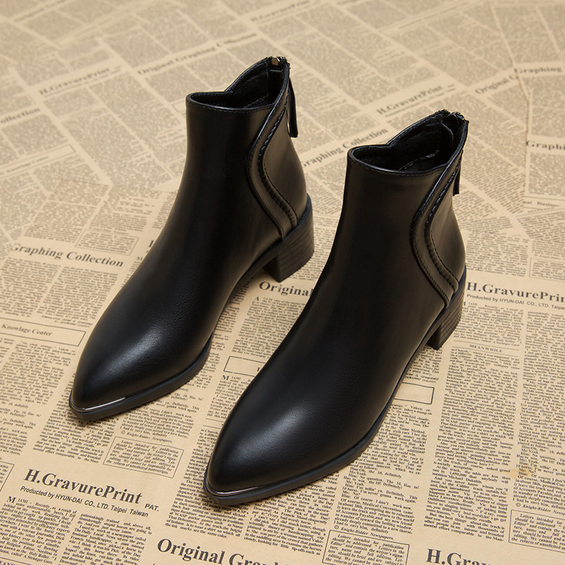 惠州马丁靴女2024新款韩系小裸靴炸街小短靴超火粗跟配裙靴子