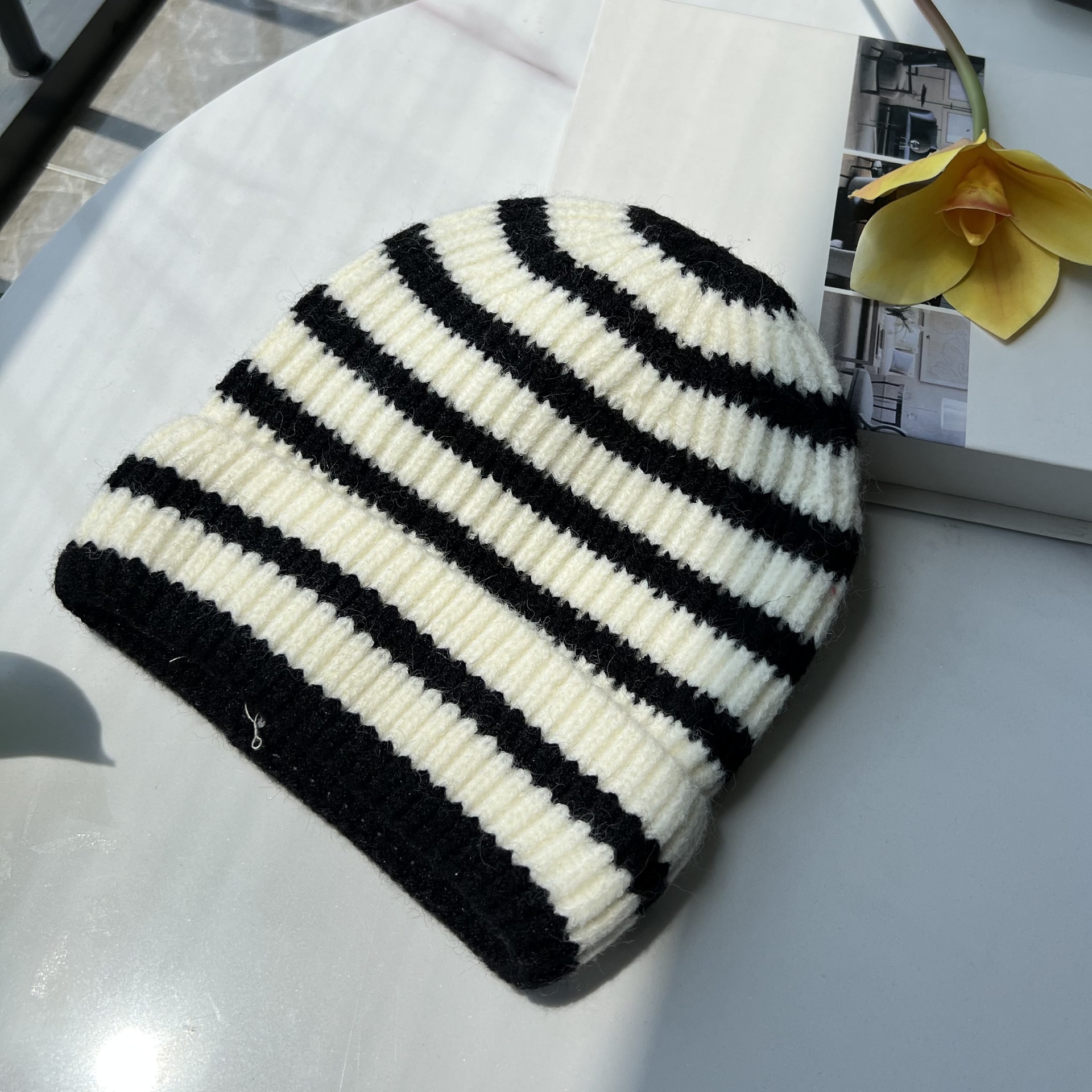 Japanese Style Couple Hat Striped Skullcap Trendy Western Style Curling Woolen Cap Color Matching Cold-Proof Toque Knitted Hat