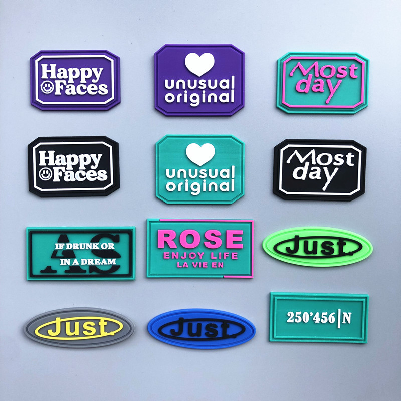 厂家直供滴塑商标 pvc软胶标立体logo滴塑标 服装箱包辅料橡胶标