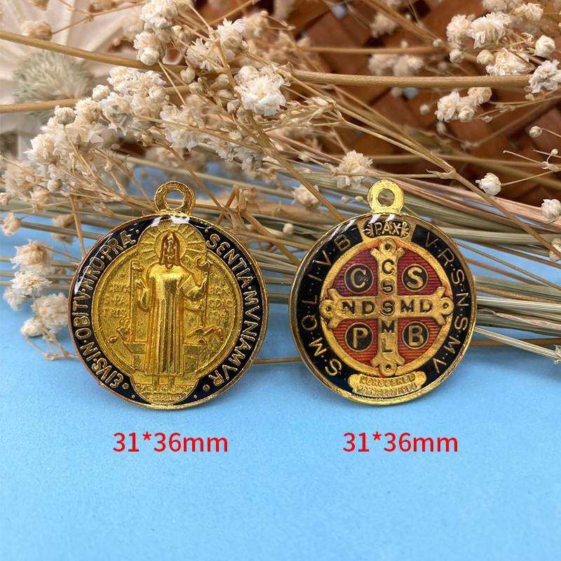 New European and American Gold Coin Retro Queen Beauty Avatar Ornament Accessories DIY Handmade Necklace Earring Pendant Accessories