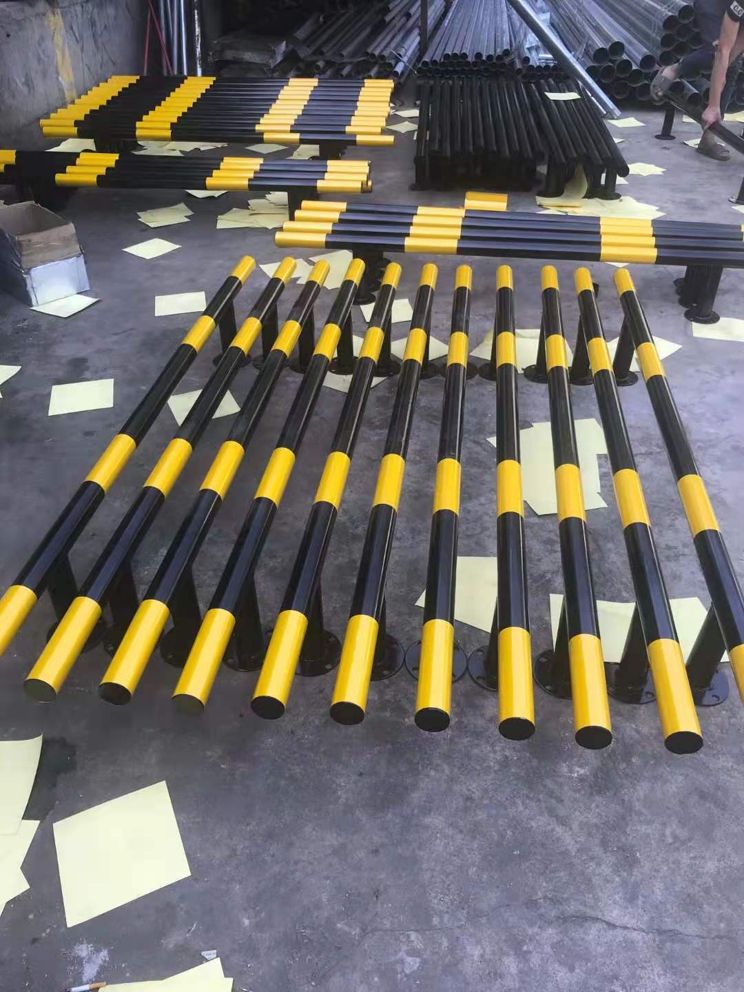 限位器停车定位杆 汽车车位铁挡车杆 2米钢管挡车器 停车位车档