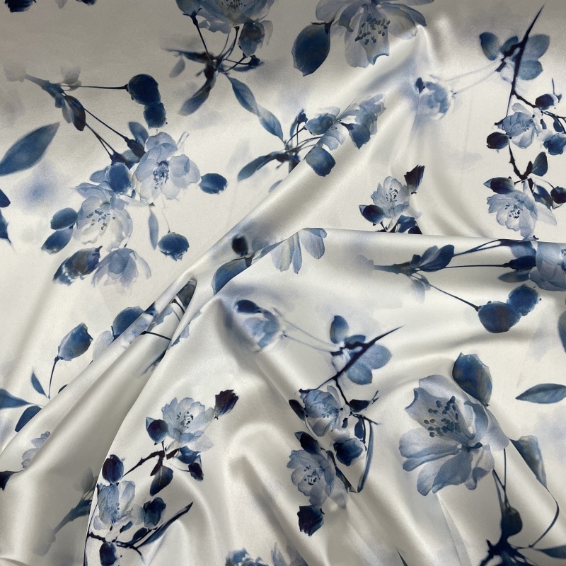 23年新款青花瓷旗袍面料真丝弹力缎数码喷绘印花中国风连衣裙布料