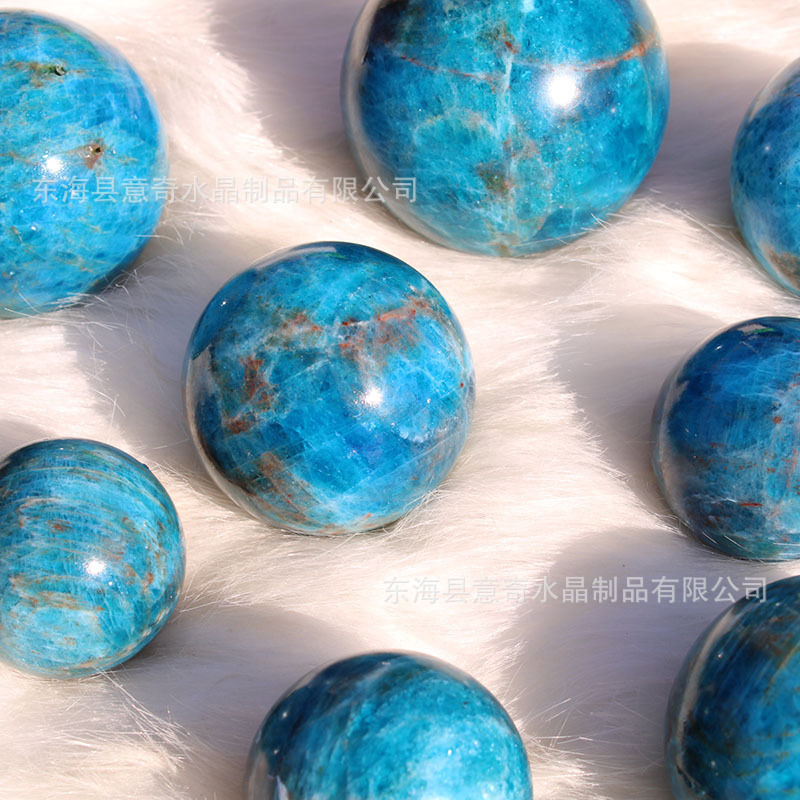 批发价实拍本地雕刻抛光天然蓝磷灰半宝石水晶圆球工艺品摆件
