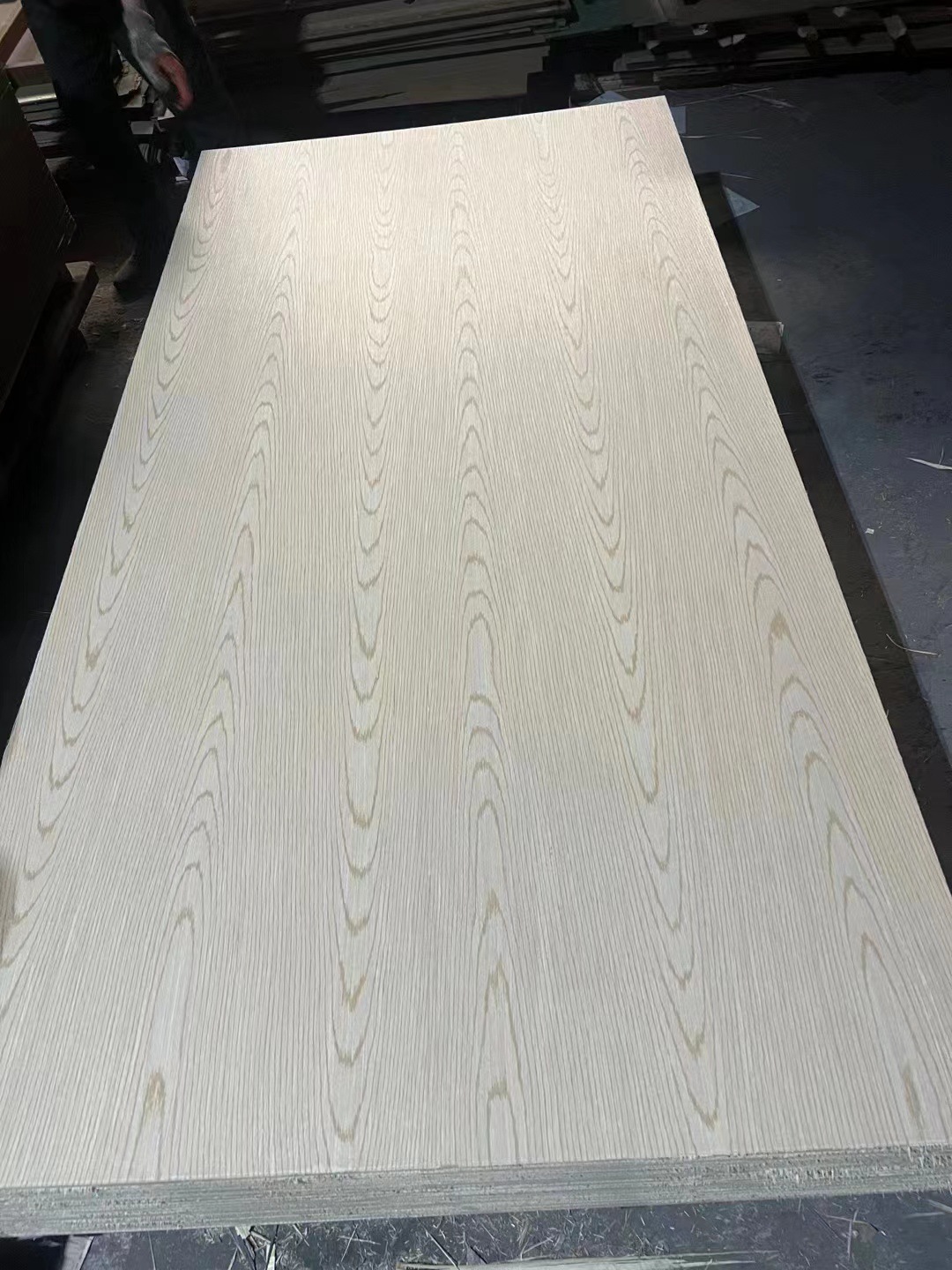 厂家直销科技水曲柳饰面板