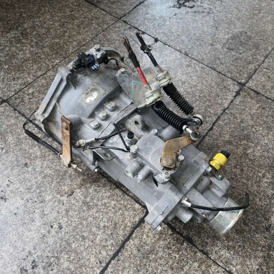 2 手动变速箱 总成