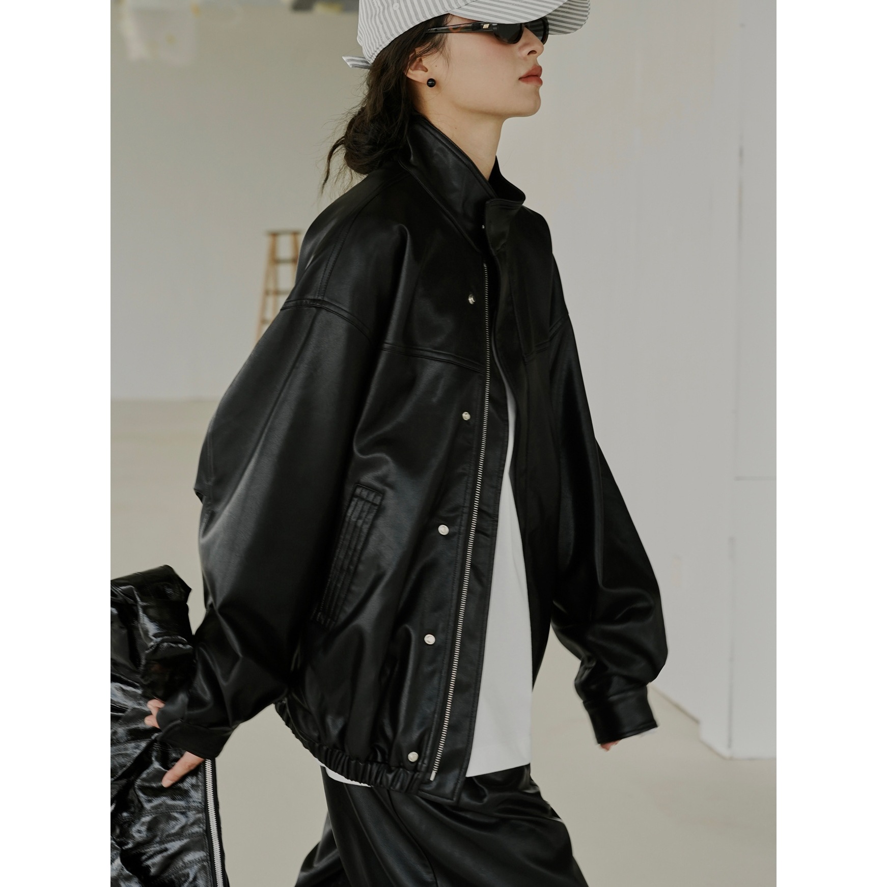 卢浮秋季新款韩版复古摩登机车pu皮衣夹克宽松显瘦黑色休闲外套女