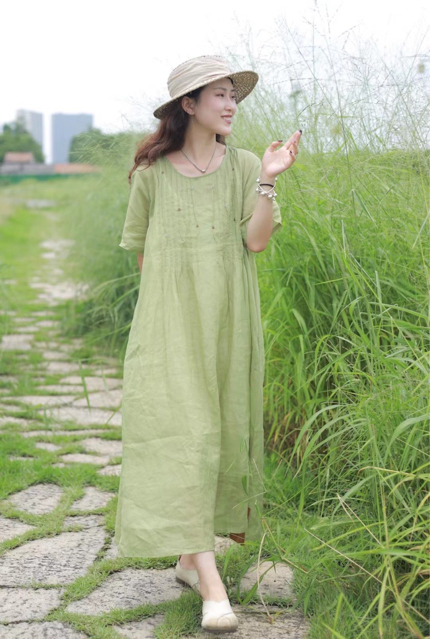 夏季新款苎麻浅绿色宽松型国风复古连衣裙女装中腰宽松大码长裙