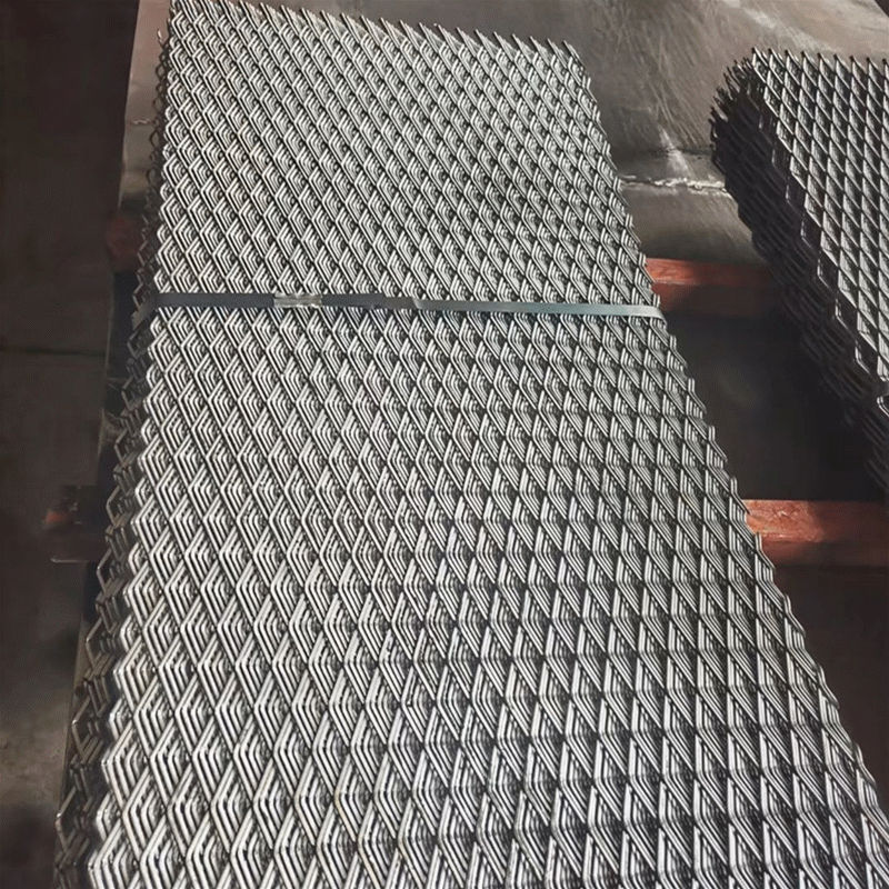 0成交100米重型钢板网菱形孔网建筑走道网防滑冲压钢板网镀锌菱形网