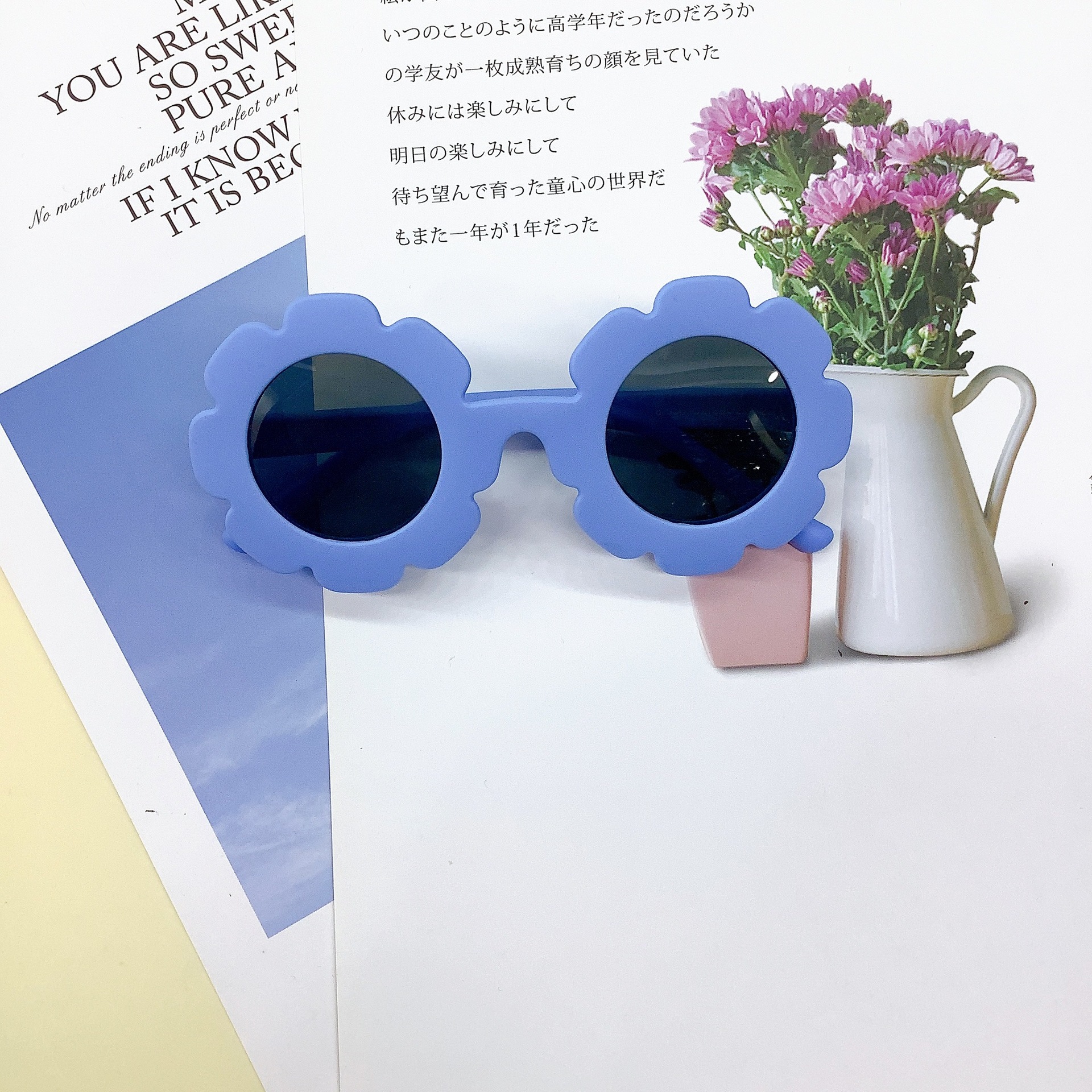 New Baby Sunglasses Fashion and Trendy Style SUNFLOWER Children's Silicone Polarized Sunglasses Travel UV-Proof Sunglasses