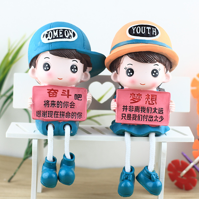 Incentive Self Resin Hanging Feet Doll Couple Ornament Children's Room Study and Bedroom Living Room Decoration Gifts for Classmates Gift