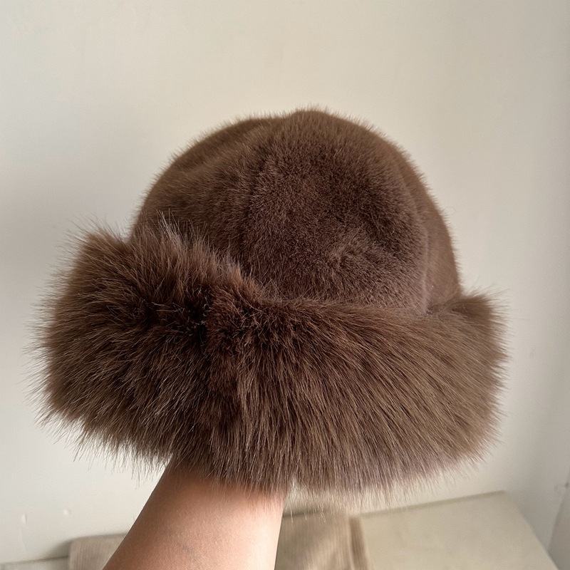 pile heap cap women‘s design coffee color high-profile figure ins style imitation fur atmosphere winter warm hat toque
