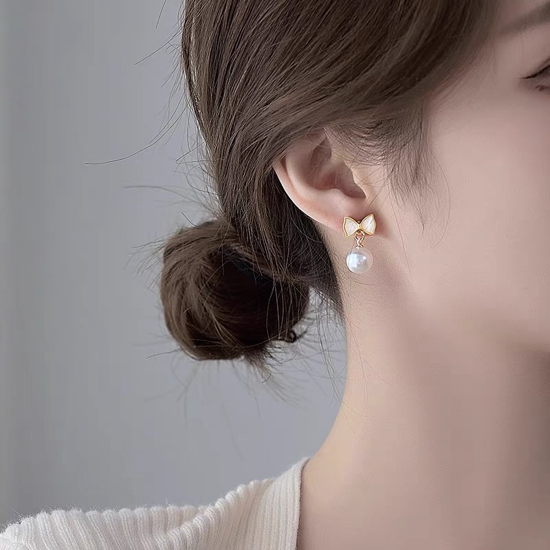 Tiqi S925 Sterling Silver Exquisite Light Luxury Bow Shell Stud Earrings Retro Temperament Imitation Pearl Earrings Eardrops Women
