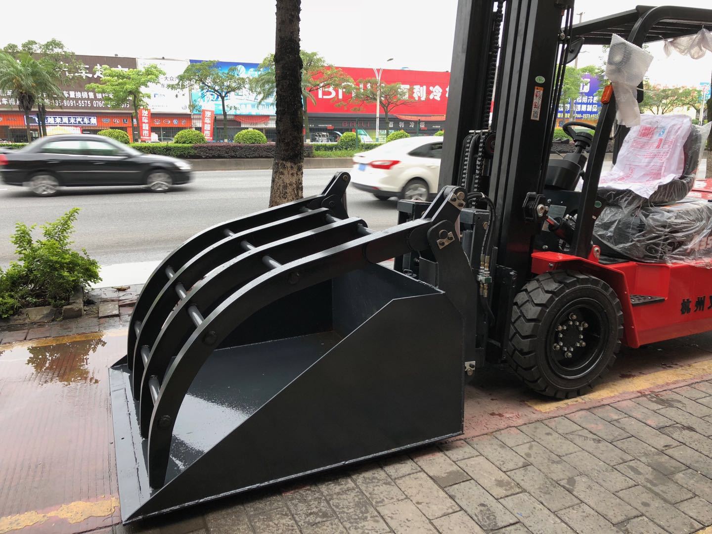 叉车属具 废料爪斗 液压铲斗带爪圆木夹 合力杭州3-3.5吨倾翻爪斗