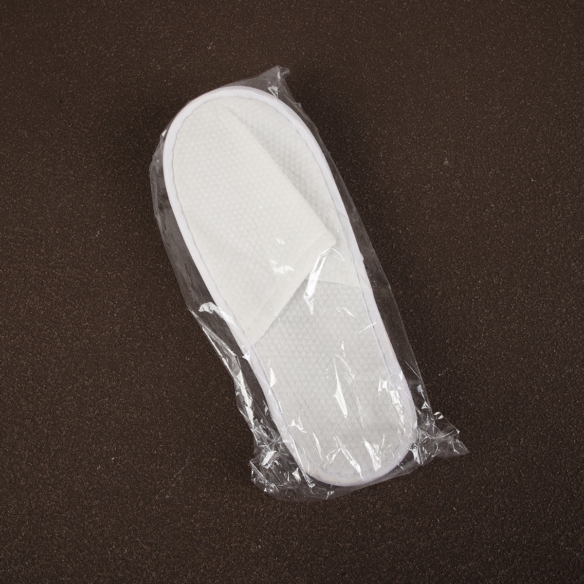 in Stock Wholesale Hotel Disposable Slippers 6mm Leaf Pattern Thickened Non-Slip Hotel Disposable Spunlace Slippers