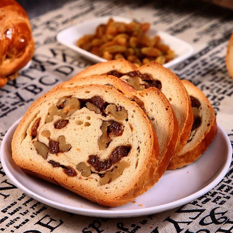 网红休闲黑麦果仁红枣核桃面包 健身代餐学生早餐面包糕点心包邮