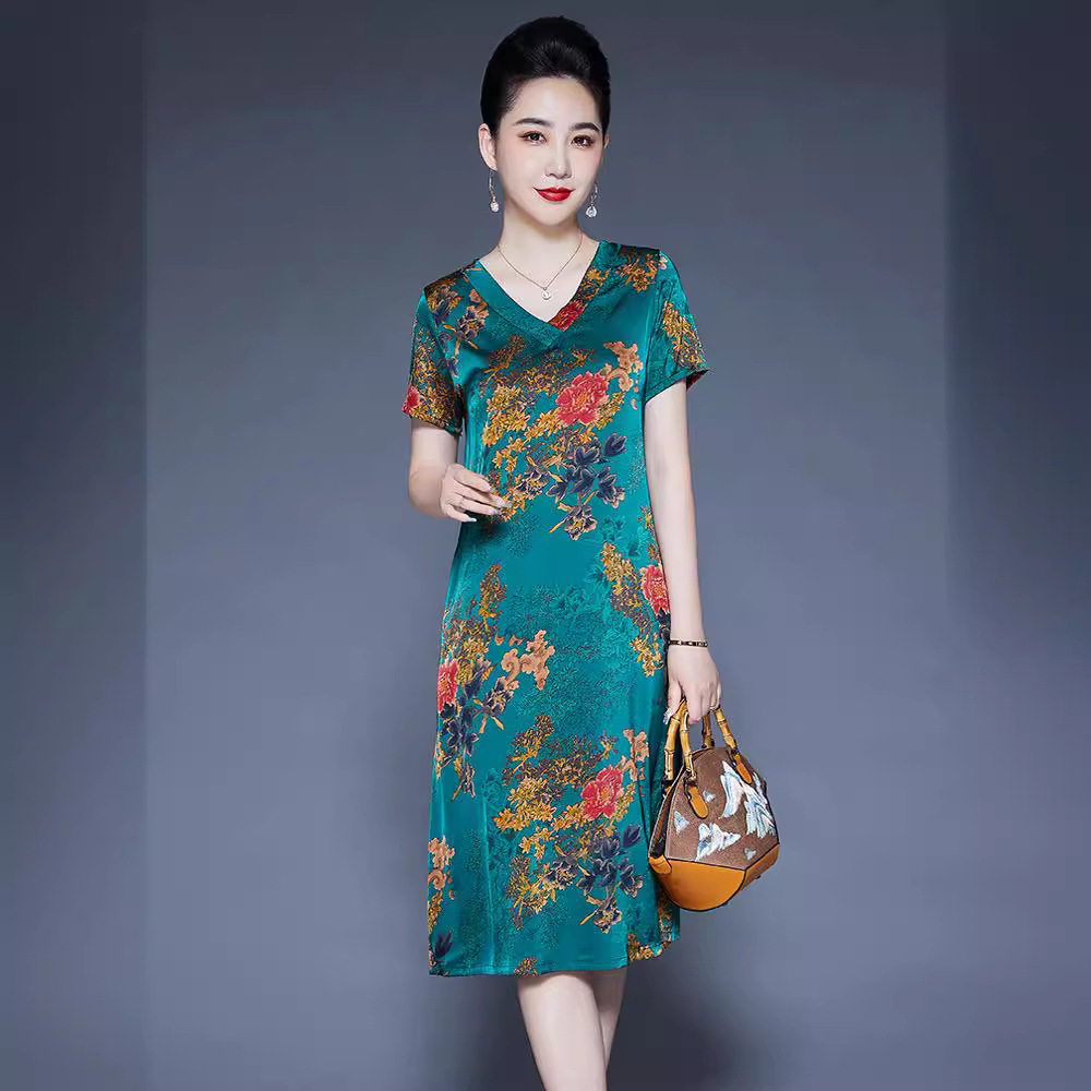 2024新款真丝连衣裙女夏装中老年妈妈宽松遮肚大码桑蚕丝碎花裙子