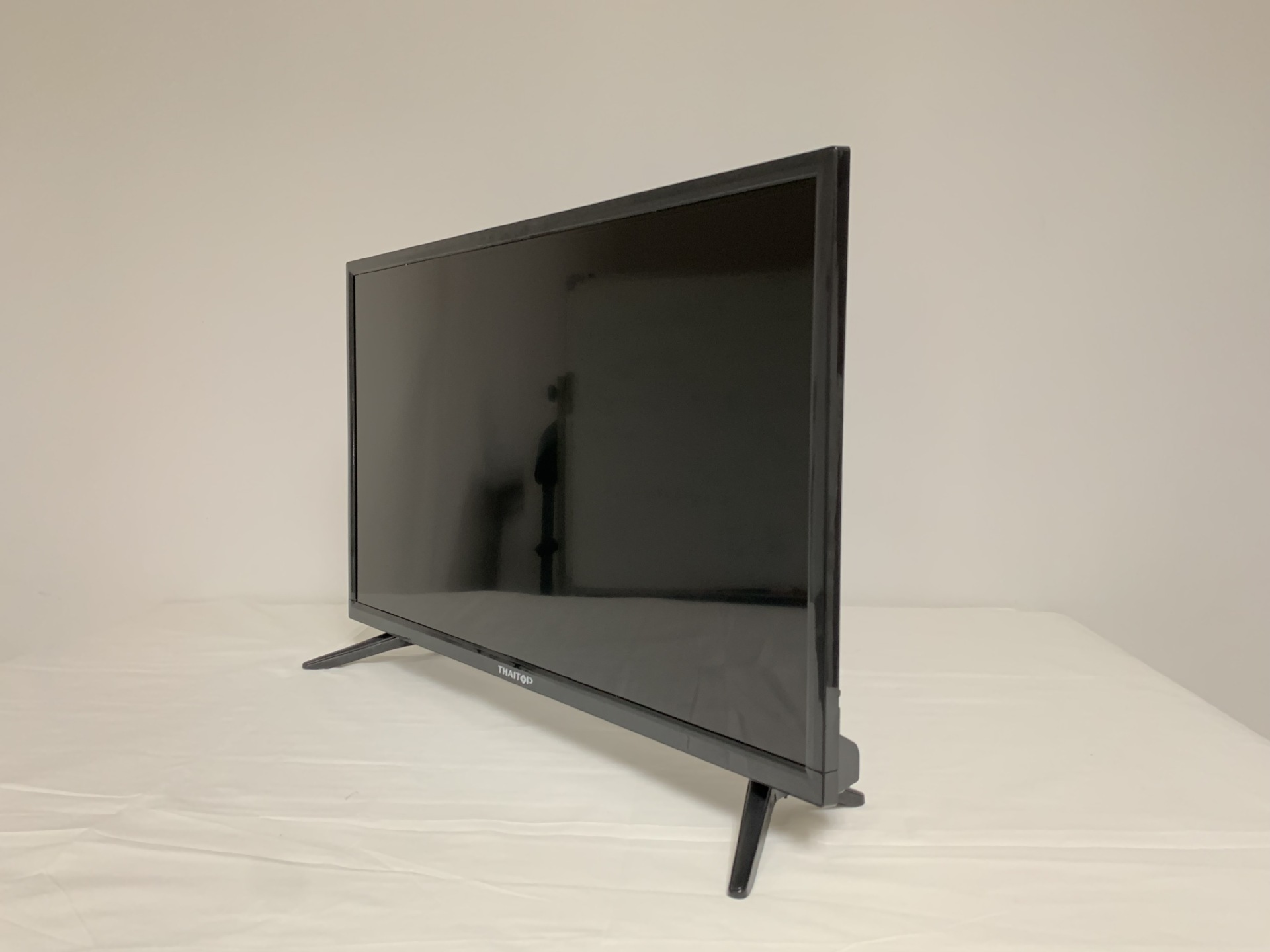 太阳能12v网络电视机32英寸高清液晶电视机立体扬声器电视机出口