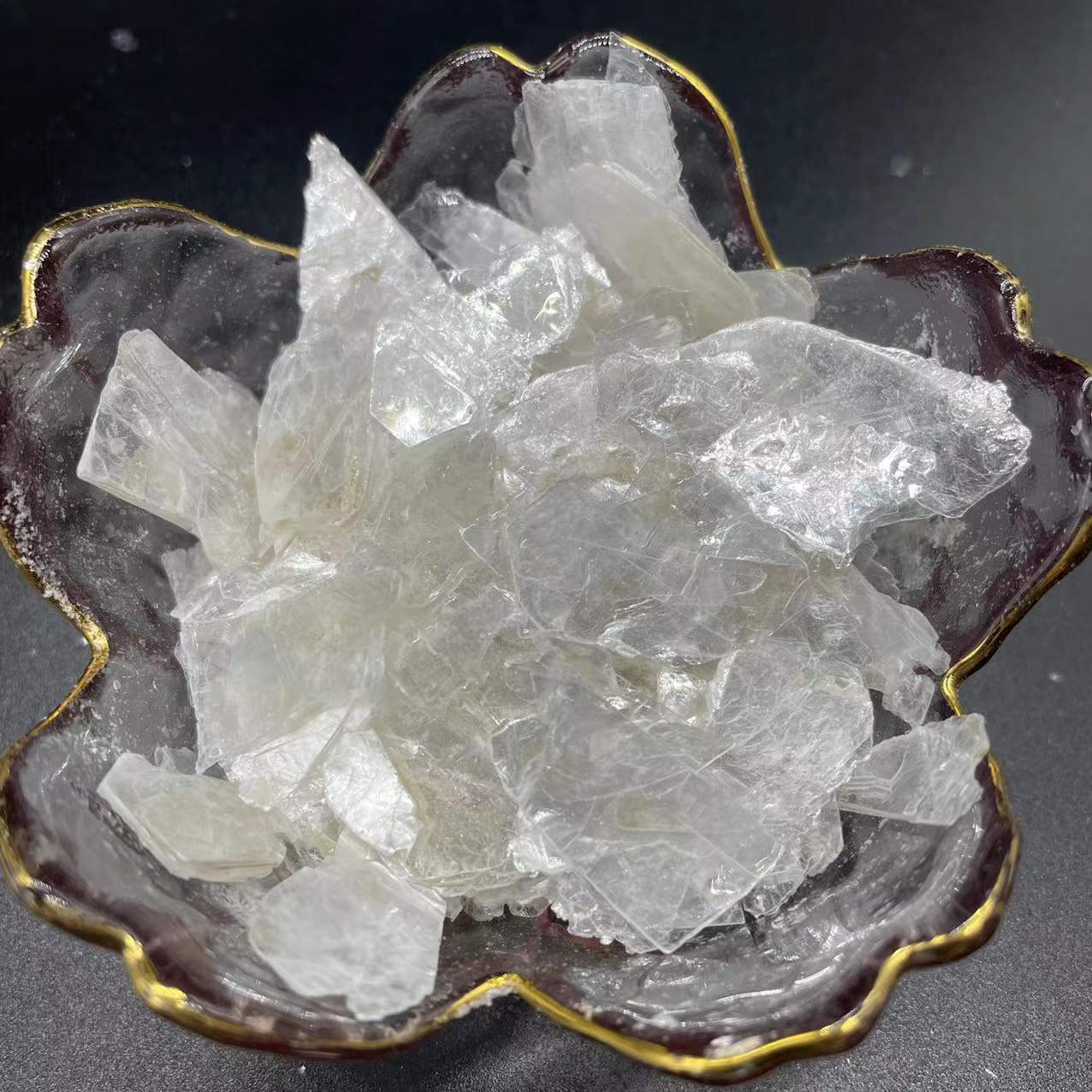 人工合成白云母氟金云母陶瓷化妆品用高白云母片云母粉绝缘涂料用