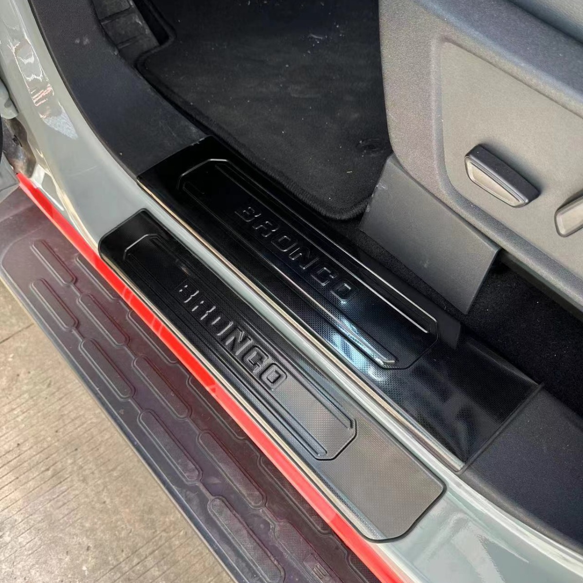 烈马门槛条不锈钢迎宾踏板bronco改装车门板后护板-阿里巴巴