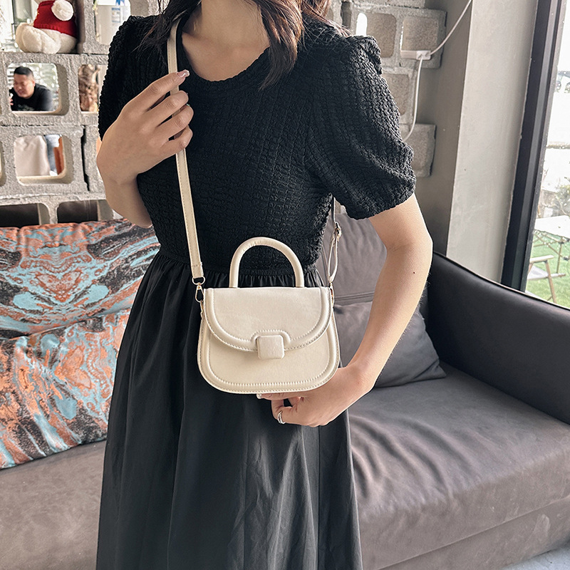 Solid Color Tote Bag Women's Summer 2023 New Fashion Casual Ins Small Square Bag Simple Texture Western Style Messenger Bag