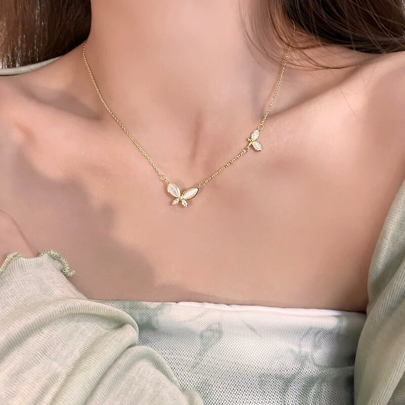 Light Luxury Minority Cat's Eye Butterfly Necklace Women's Summer Ins Style Advanced Design Clavicle Chain Decorative Accessories Necklace