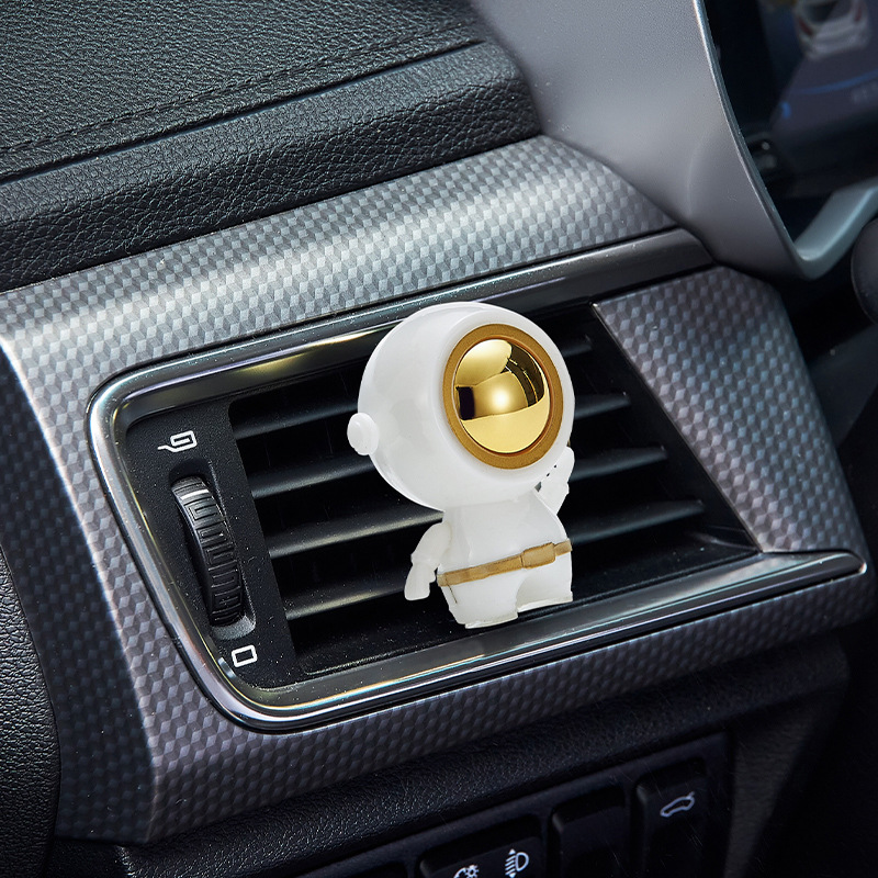 Cartoon Astronaut Car Aromatherapy Car Interior Air Outlet Decoration High-End Long-Lasting and Light Fragrance Ornaments