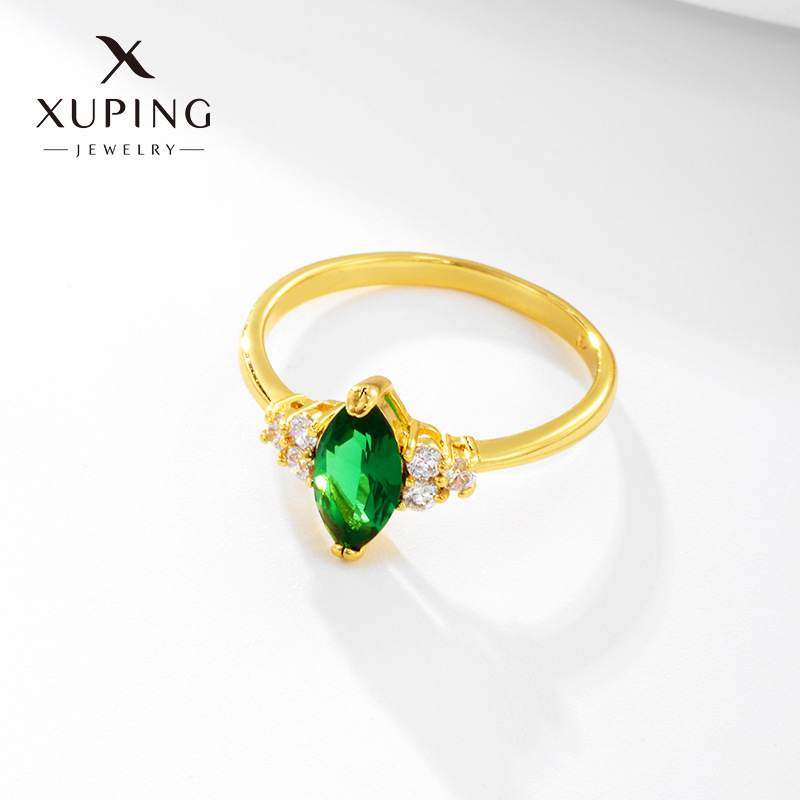 xuping jewelry artificial gemstone emerald ring female elegant retro high sense affordable luxury fashion niche ring