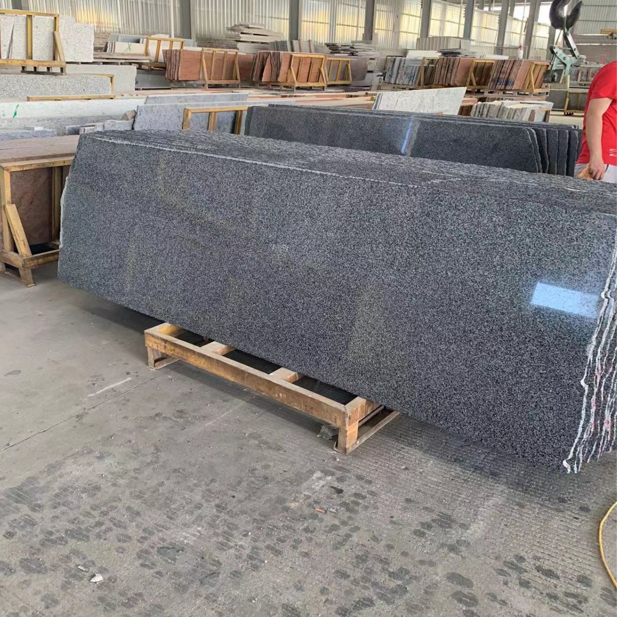 天然花岗岩芝麻黑654 磨光面台面板 出口条板园林广场路面