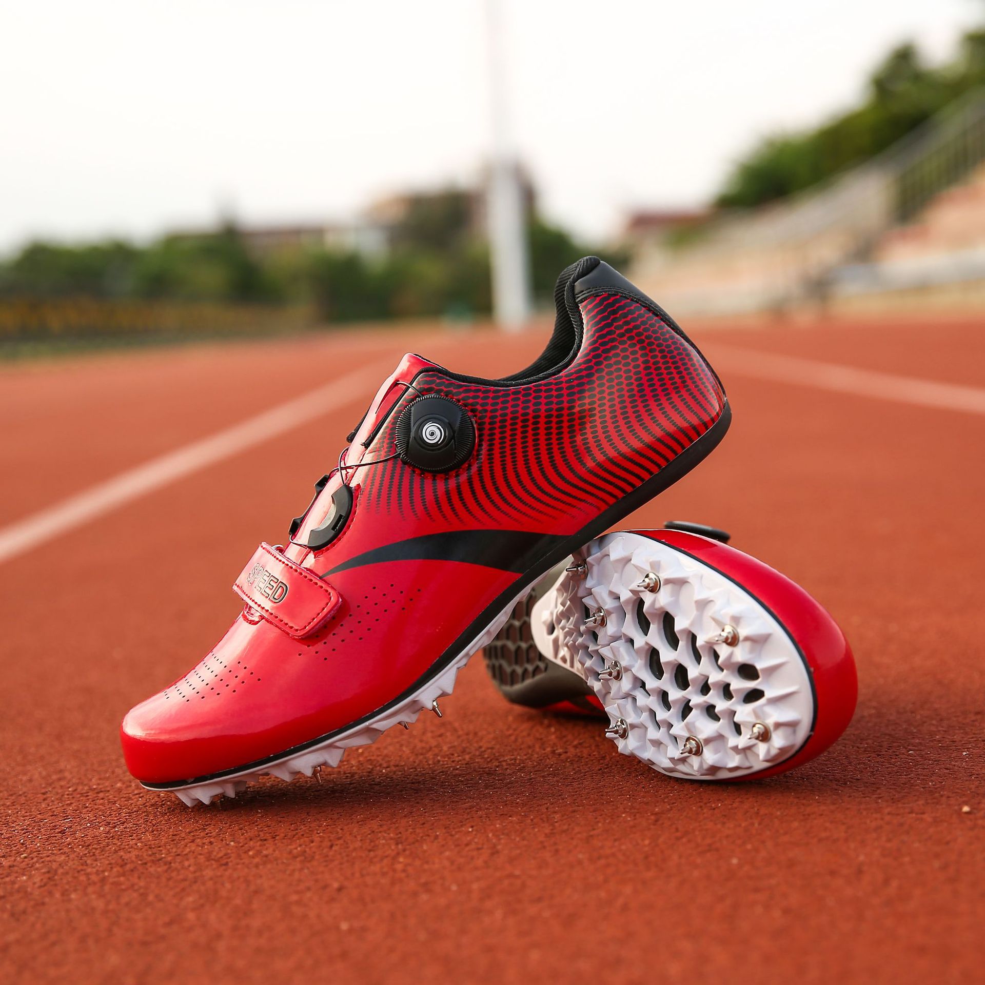 厂家批发新款田径鞋短跑男中长跑步钉鞋中考体考跳远女钉子鞋现货