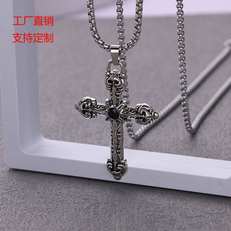 新款复古十字架时尚吊坠街头潮流嘻哈百搭项链个性男女钛钢毛衣链