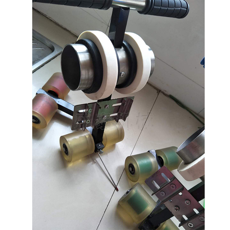 塑胶球场体育场贴边机 转弯环氧地坪贴带机 美纹纸胶带划线机