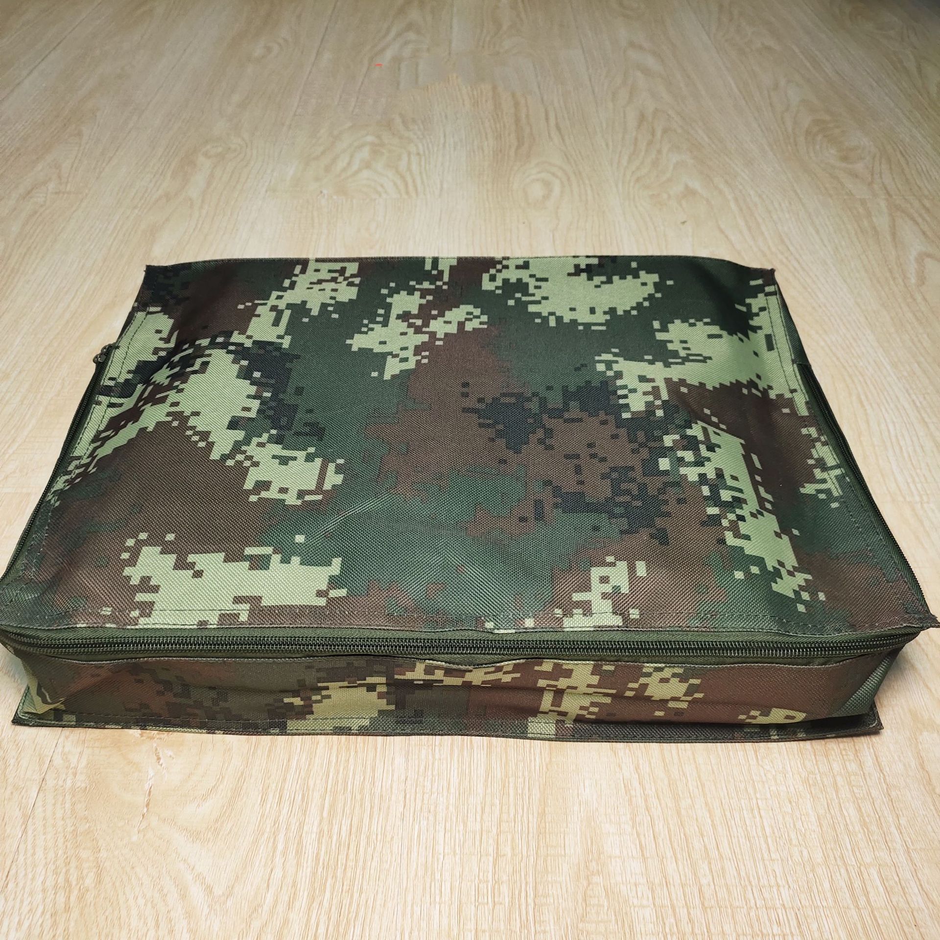 批发迷彩战备携行包内务包枕头包收纳包手拿战术携行包内衣包