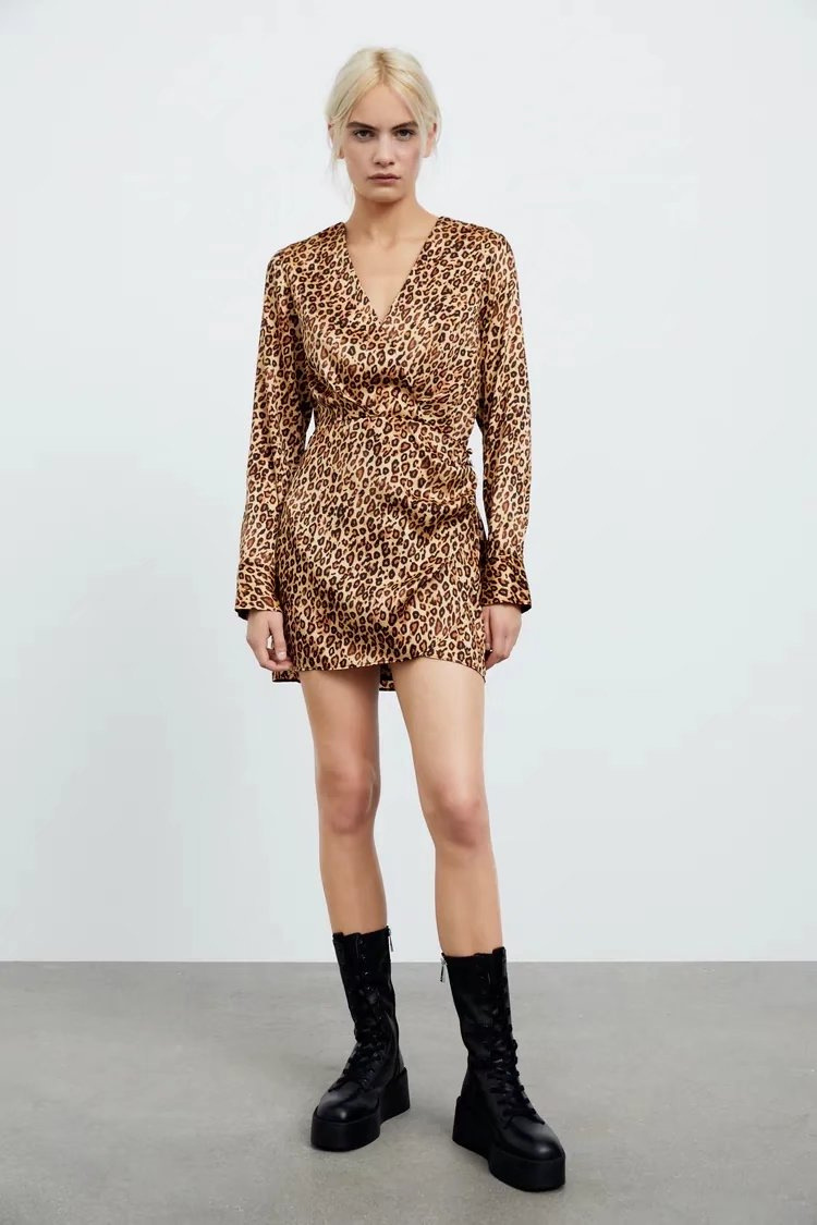 0成交1件更多1347女装厂家1347女装品牌dmj女装davida女装vo女装tbf