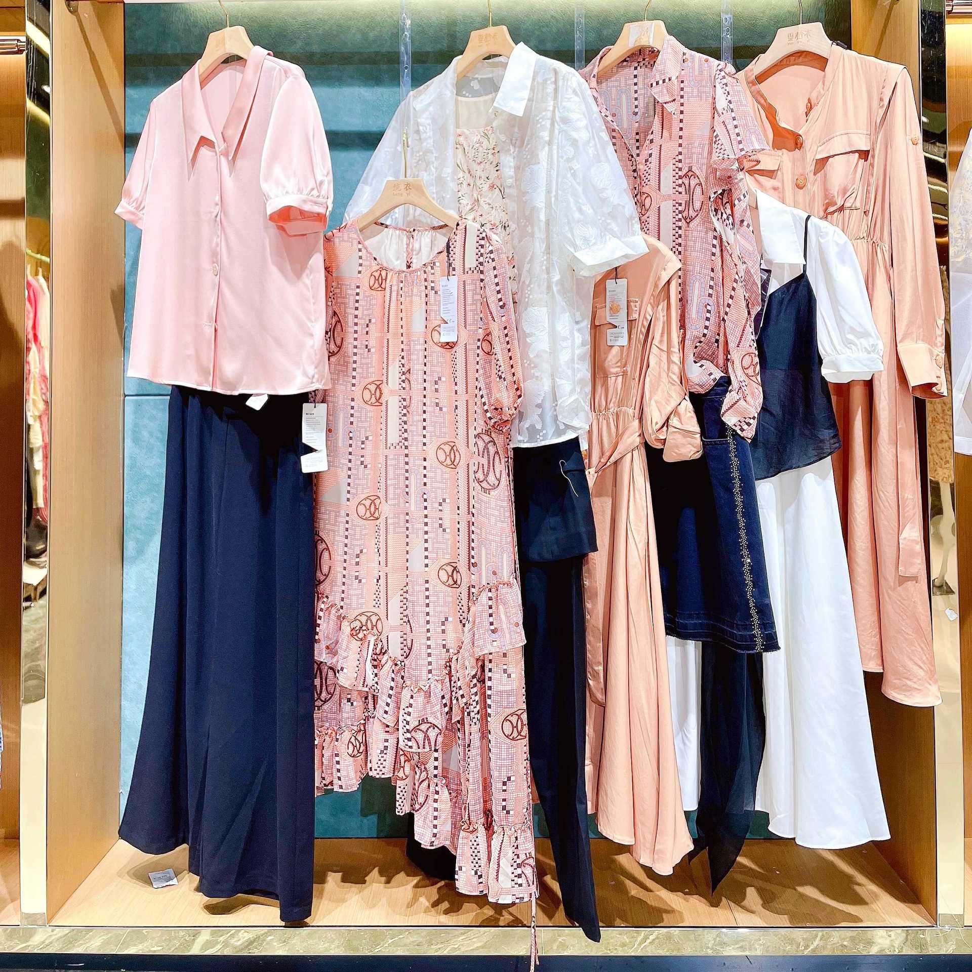 上海品牌女装mcc蔓诺蒂22夏装 品牌折扣撤柜尾货女装走份批发少淑