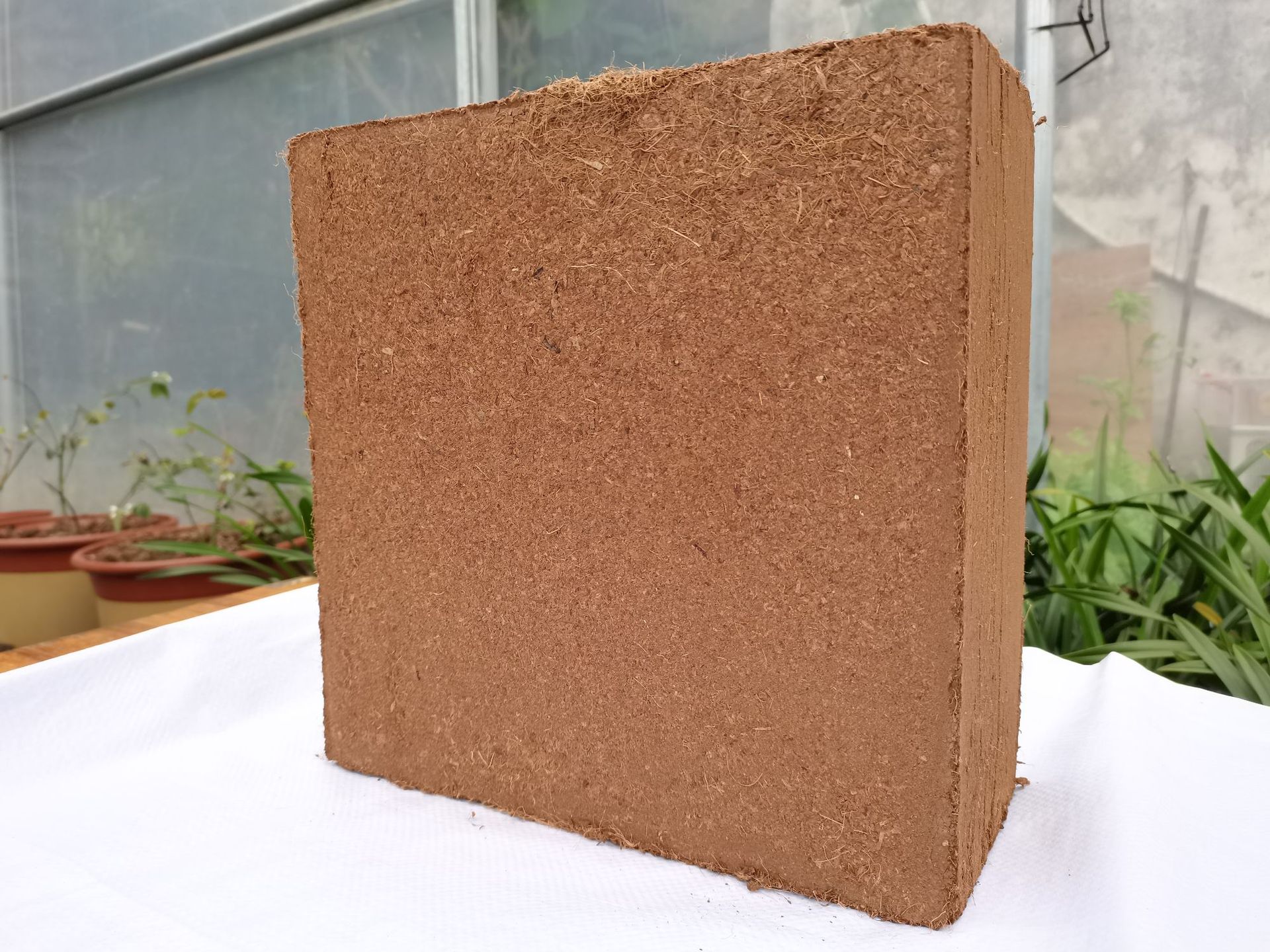 批发进口有机椰糠营养土椰砖椰糠种植条种植土种花种菜肥料通用型