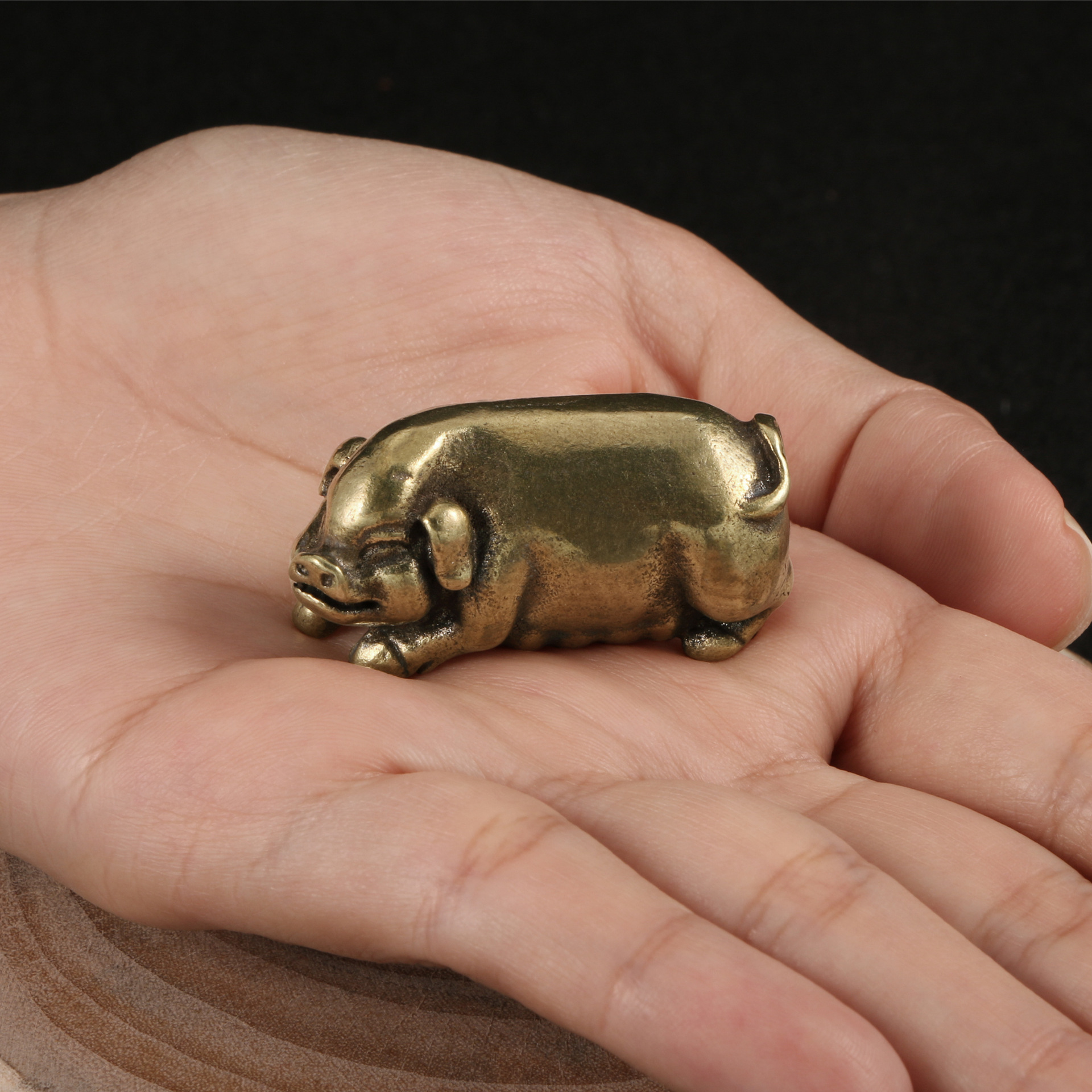 唐朝古玩古董铜器铜猪小摆件桌面茶宠铜摆件玩饰老铜复古包浆精品