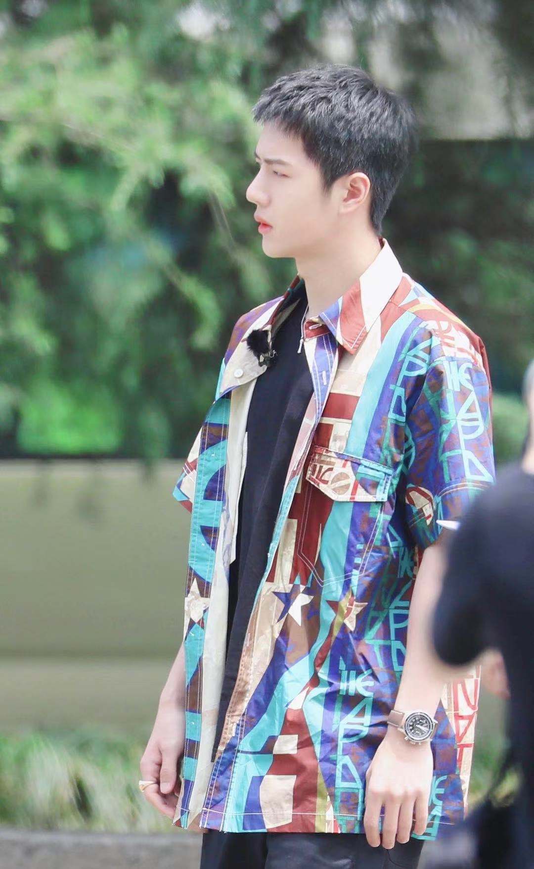 21新款春夏eyefunny风格王一博同款骨头吊坠高街酷情侣镀白金项链