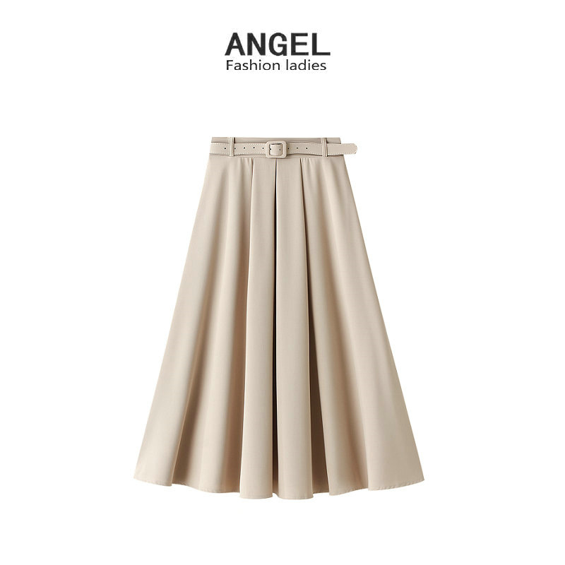 浅黄色半身裙显瘦