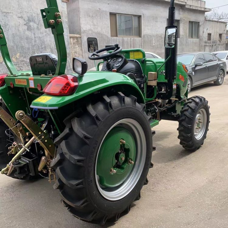 马力齐全四轮单缸拖拉机雷沃50马力 农用中型四轮拖拉机 价格