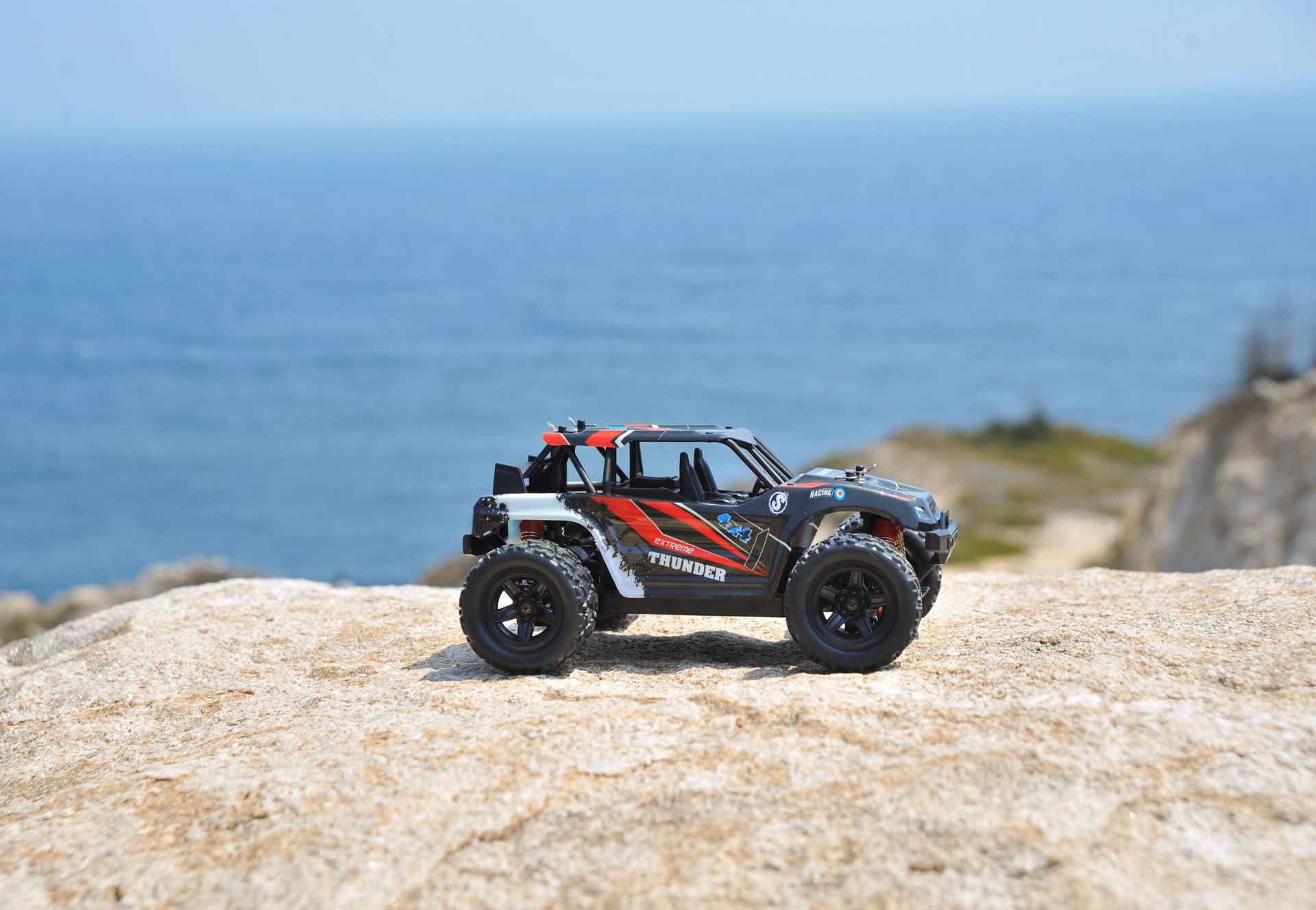 1 18全地型形带避震户外36km/h高速沙漠四驱越野遥控车rc攀爬车