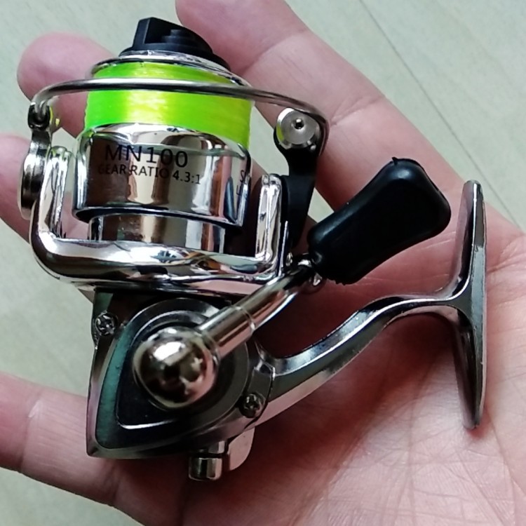 钓鱼竿轮子手摇迷你100型金属主体小纺车轮钢笔竿用鱼线轮渔摇轮