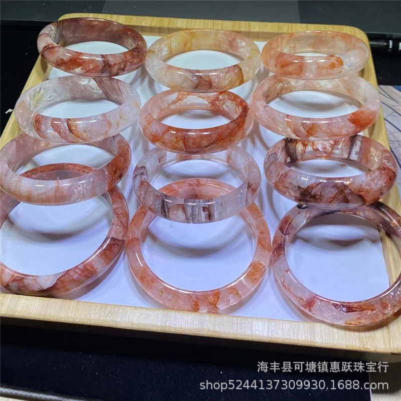 天然红胶花手镯 源自火山喷发形成的鲜红色水晶 满花带彩虹厂家批