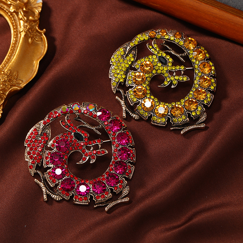 龙年小众设计中国龙胸针复古个性气质龙图腾胸花西装大衣别针配饰