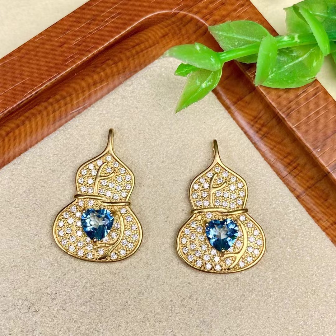 天然瑞士蓝托帕石心形吊坠s925银豪华镶嵌大气百搭女款项饰厂批发