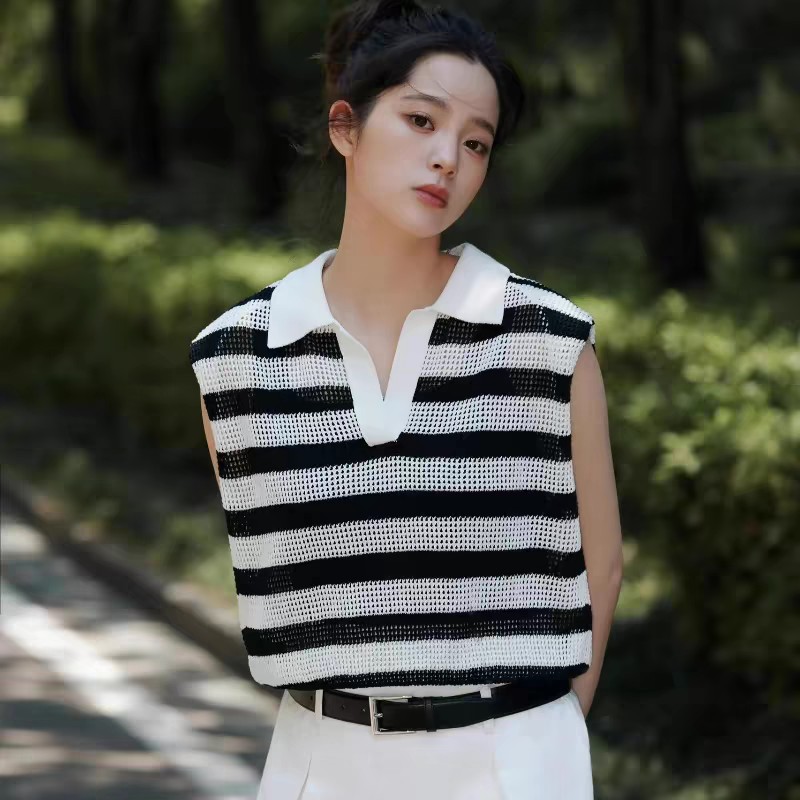 欧阳娜娜同款针织衫女24夏新品polo领镂空挑孔条纹宽松套头上衣