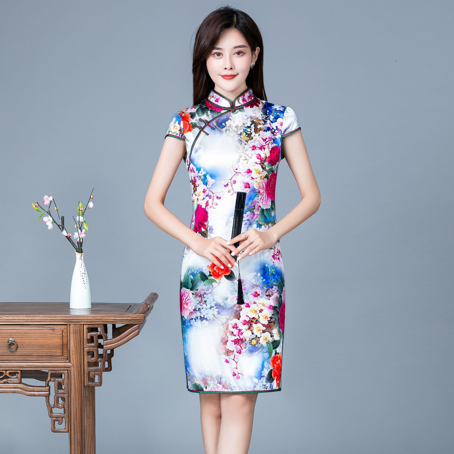 厂家直销新款女装真丝旗袍长款礼服日常改良旗袍连衣裙 9802b